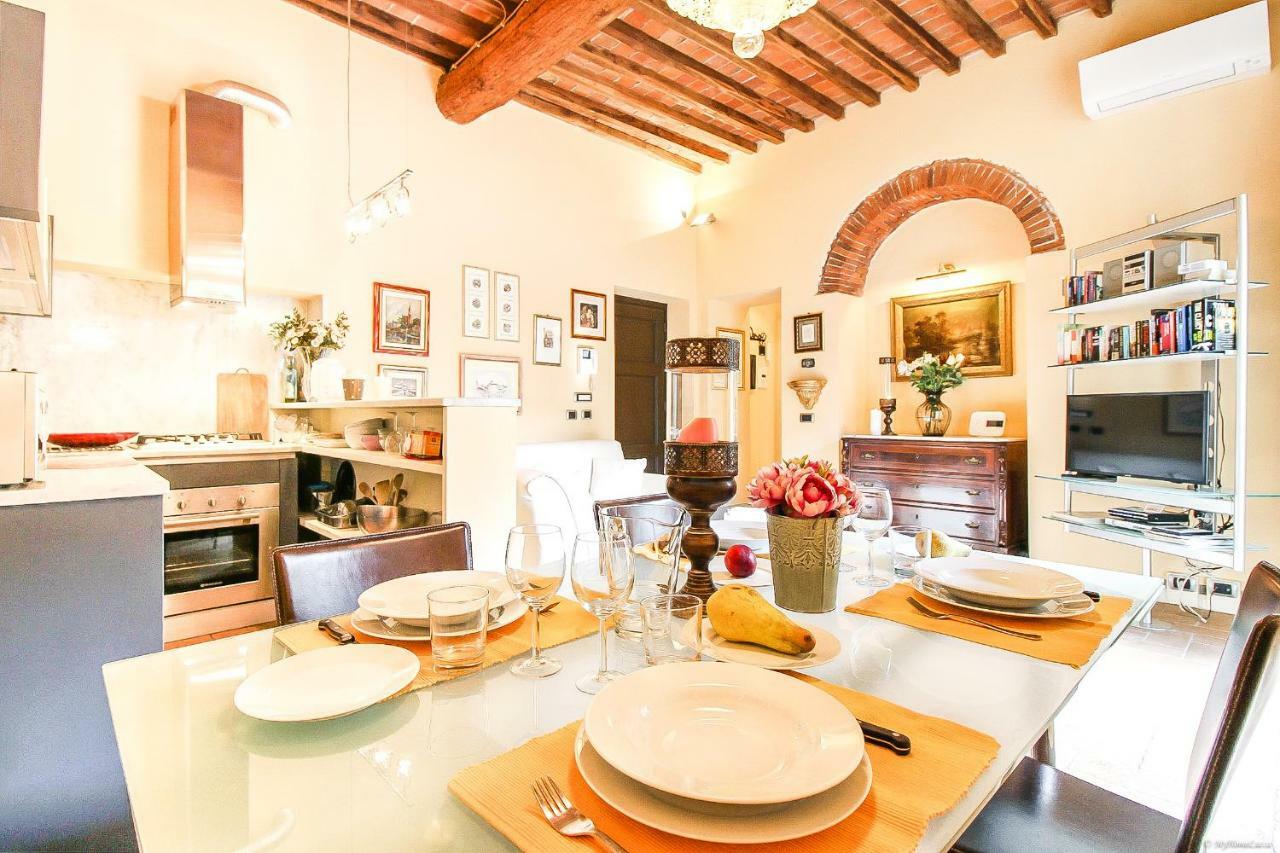 Apartment Guinigi With Private Courtyard Lukka Zewnętrze zdjęcie
