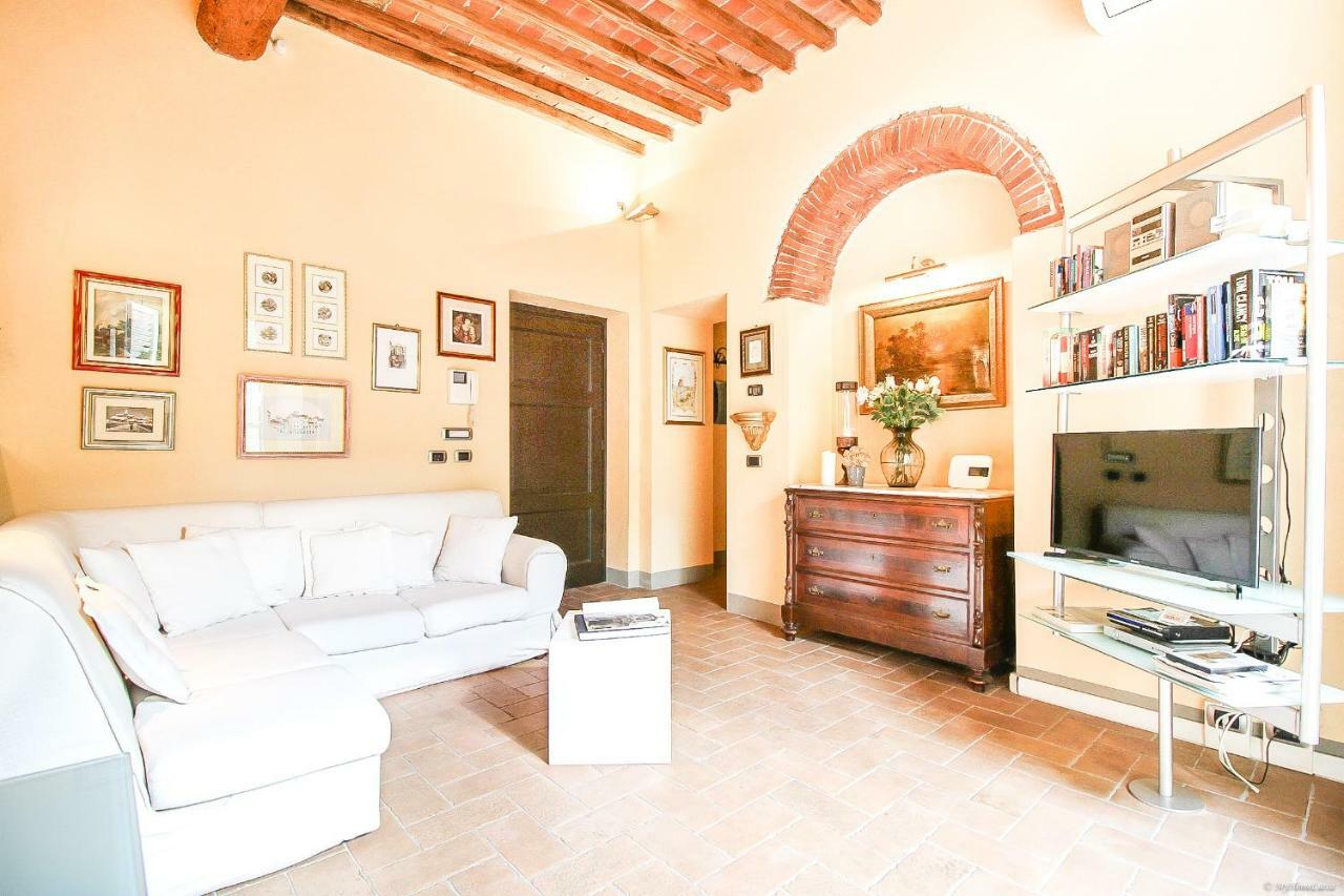 Apartment Guinigi With Private Courtyard Lukka Zewnętrze zdjęcie